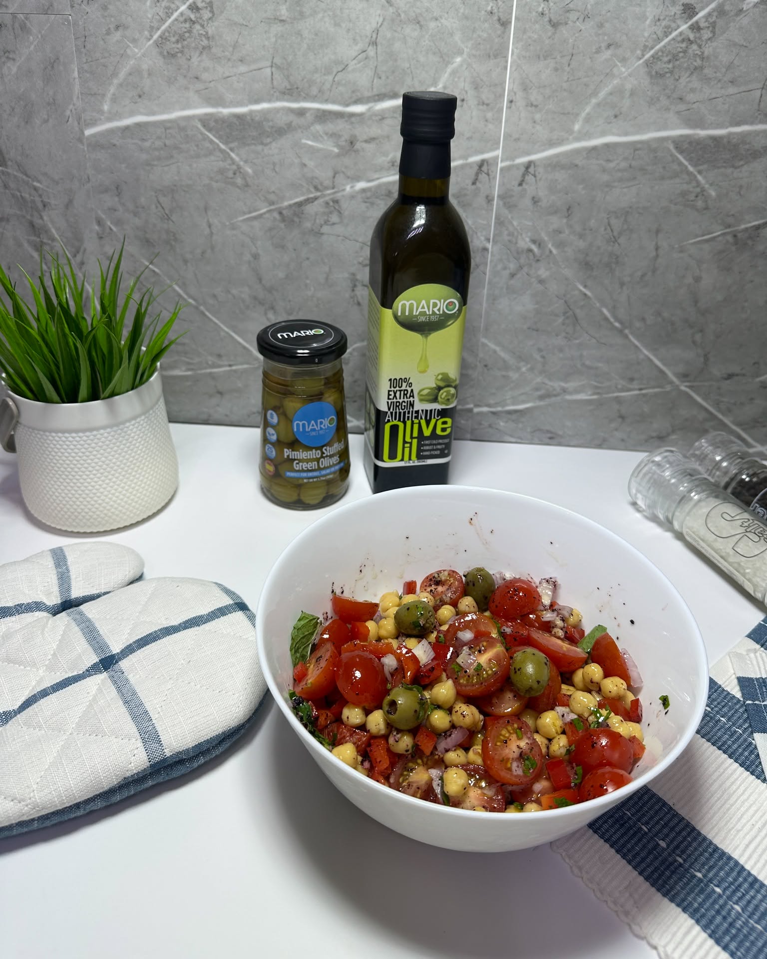 Fresh, zesty, and so Mario 🫒✨
Cherry tomatoes, chickpeas, and our queen olives tossed in a splash of Mario olive oil😍Who’s grabbing a fork?😋#Delicious #Yummy #Olives #Authentic #oiliveoil