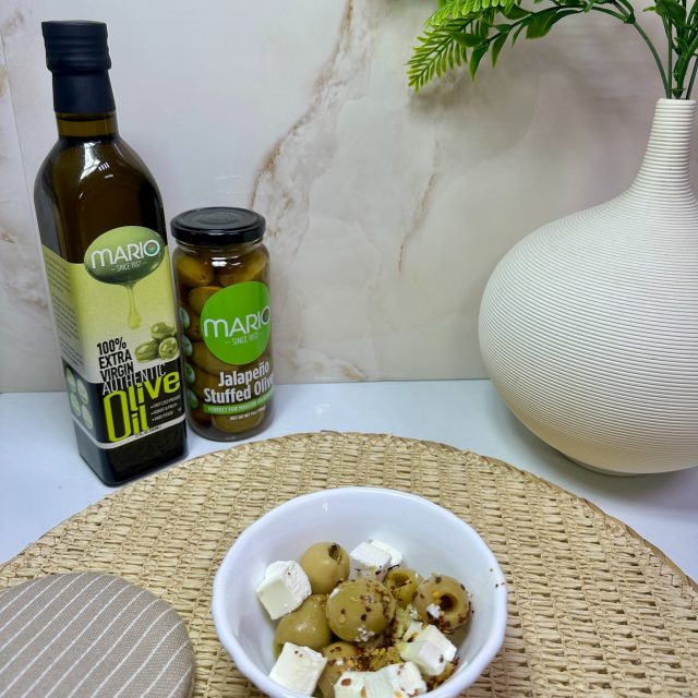 A simple bowl, bold flavors 🫒✨
Mario Jalapeño Stuffed Olives, creamy feta, a drizzle of extra virgin olive oil, and a sprinkle of chili flakes😍Snack perfection!#Mariofoods #Olives #feta #oliveoil #authentic