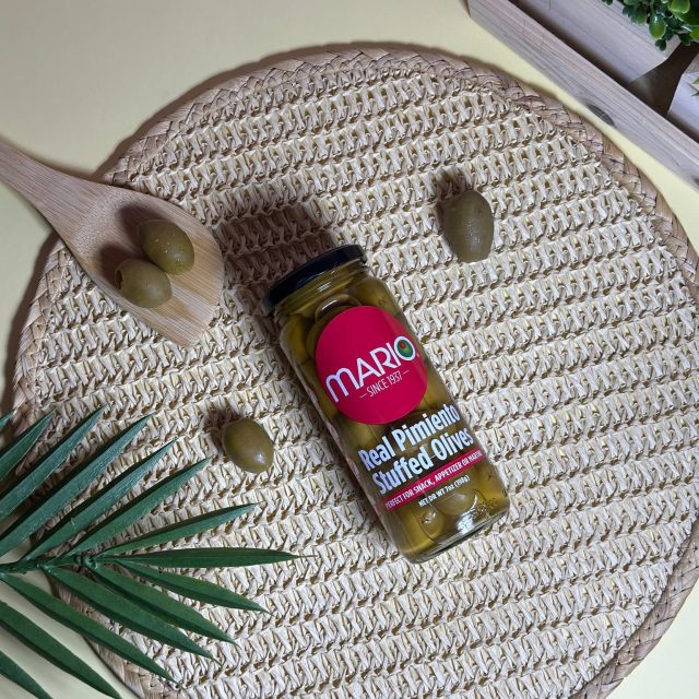 Simple, bold, and full of flavor 🫒
Mario Pimiento Olives make every bite better, whether you’re snacking or adding them to your favorite salad!Just open, enjoy, repeat😍#Mariofoods #olives #flavor #ig #salads