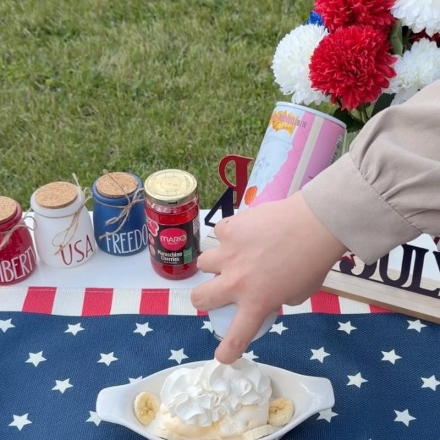 Stars, stripes, and something sweet! 🇺🇸✨
Make your Independence Day dessert even more festive with Mario Maraschino Cherries. Because every celebration deserves a cherry on top! 🍒❤️🤍💙#instagram #mariofoods #4thofjuly #trending #trend