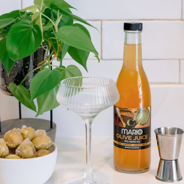 The perfect Dirty Martini starts here🍸🫒
Crafted with Mario Olive Juice Dirty Martini Mix, every pour delivers the bold, briny flavor that makes cocktail hour unforgettable!Cheers to good company and even better cocktails😍#Mariofoods #olivejuice #martini #olives #cheers #cocktail