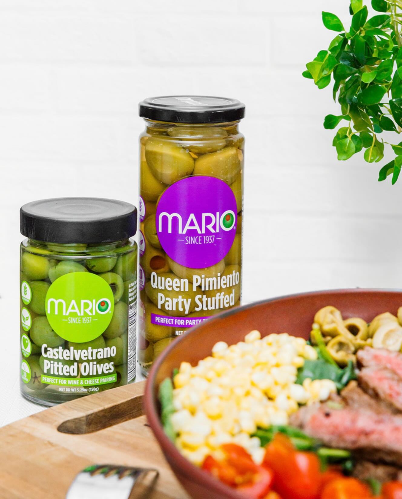 Two olives, two totally different bites😍
Are you going buttery Castelvetrano or classic Pimiento first? 🫒Add your pick to salads, boards or whatever is on the table tonight ✨#MarioFoods #CastelvetranoOlives #StuffedOlives #latenight #delicious